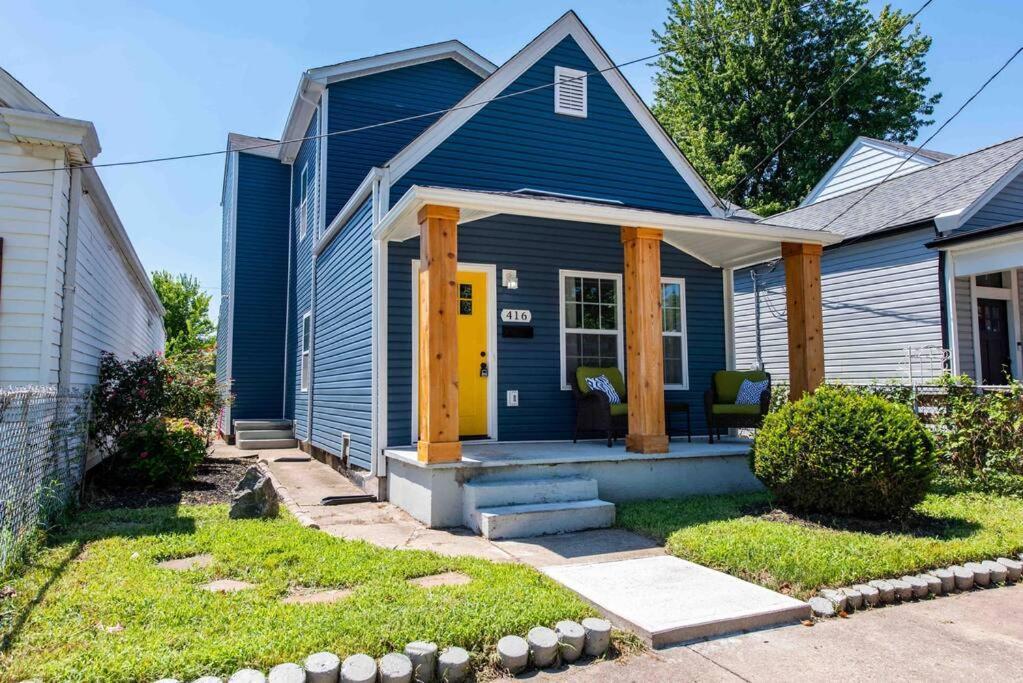 Newly Renovated 3 Bedroom Shelby Park Home **Free Parking** Луисвил Екстериор снимка