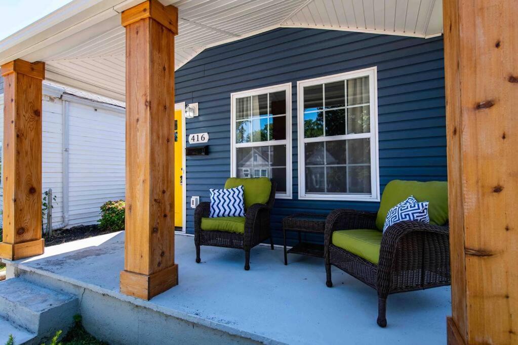 Newly Renovated 3 Bedroom Shelby Park Home **Free Parking** Луисвил Екстериор снимка